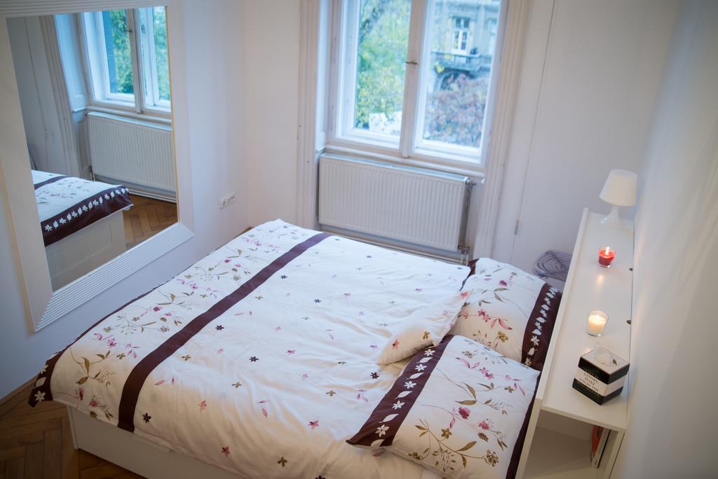 Jokai Ter Apartment Budapest Exterior photo
